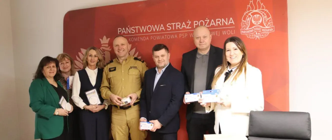 Prawie 300 czujek dymu i tlenku węgla dla potrzebujących w powiecie stalowowolskim