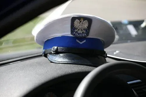 Pijany kierowca i jazda bez uprawnień: dwaj mieszkańcy powiatu przed sądem