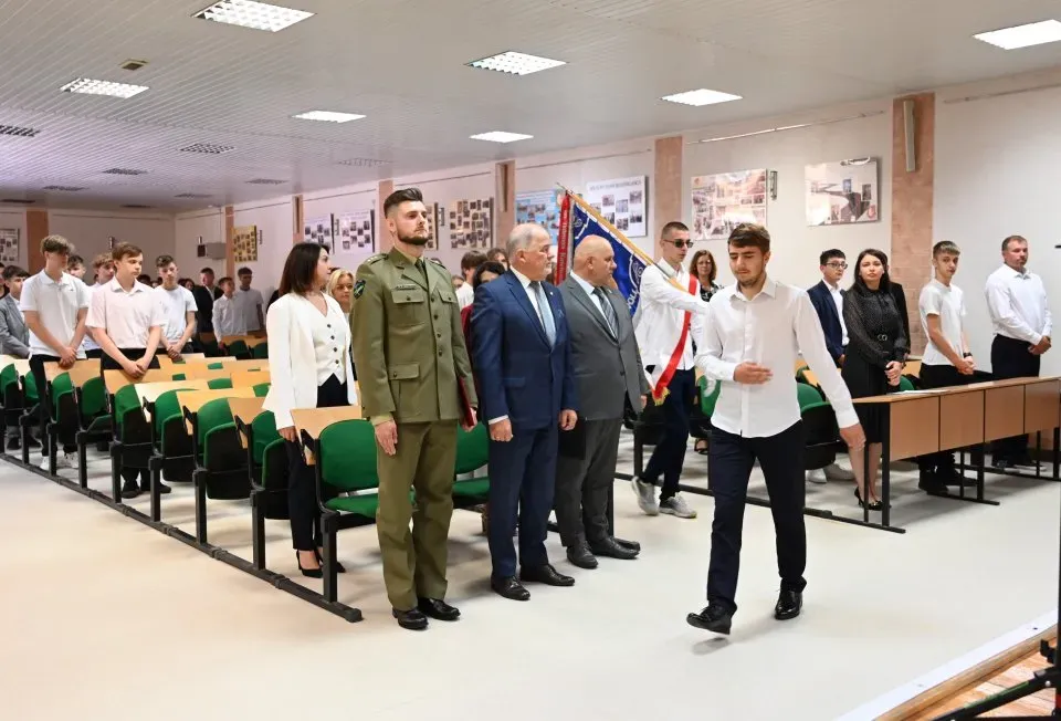 Rok szkolny 2026/2027: 4 267 uczniów w szkołach powiatu stalowowolskiego