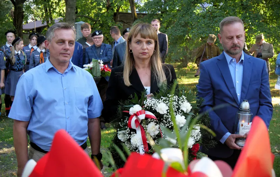87. rocznica wybuchu II wojny: uroczystości przy mogiłach w Rozwadowie