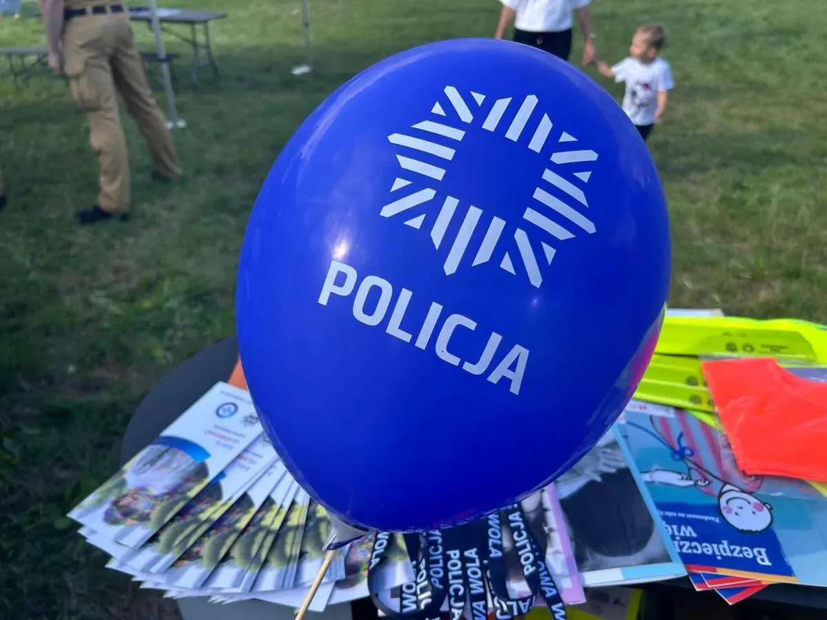 Policjanci promowali bezpieczeństwo na piknikach w Stalowej Woli