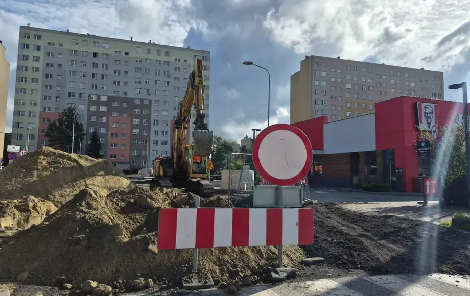 Przebudowa Al. Jana Pawła II: odcinek przy KFC zamknięty do listopada