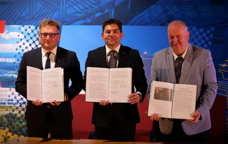 Sesja Rady Miejskiej w Muzeum COP: plany SMR i łącznicy kolejowej